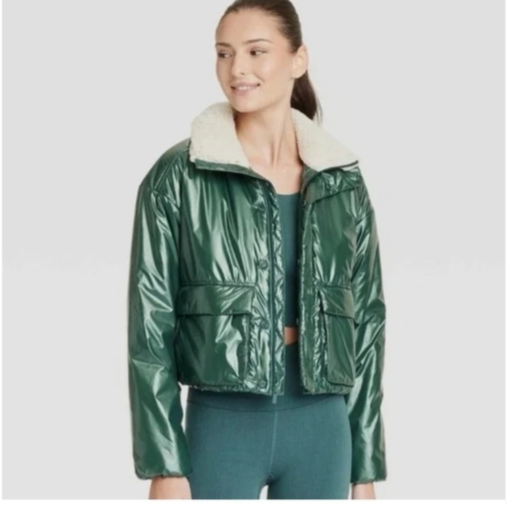NWT All in Motion Women's Shiny Green Puffer Jacket